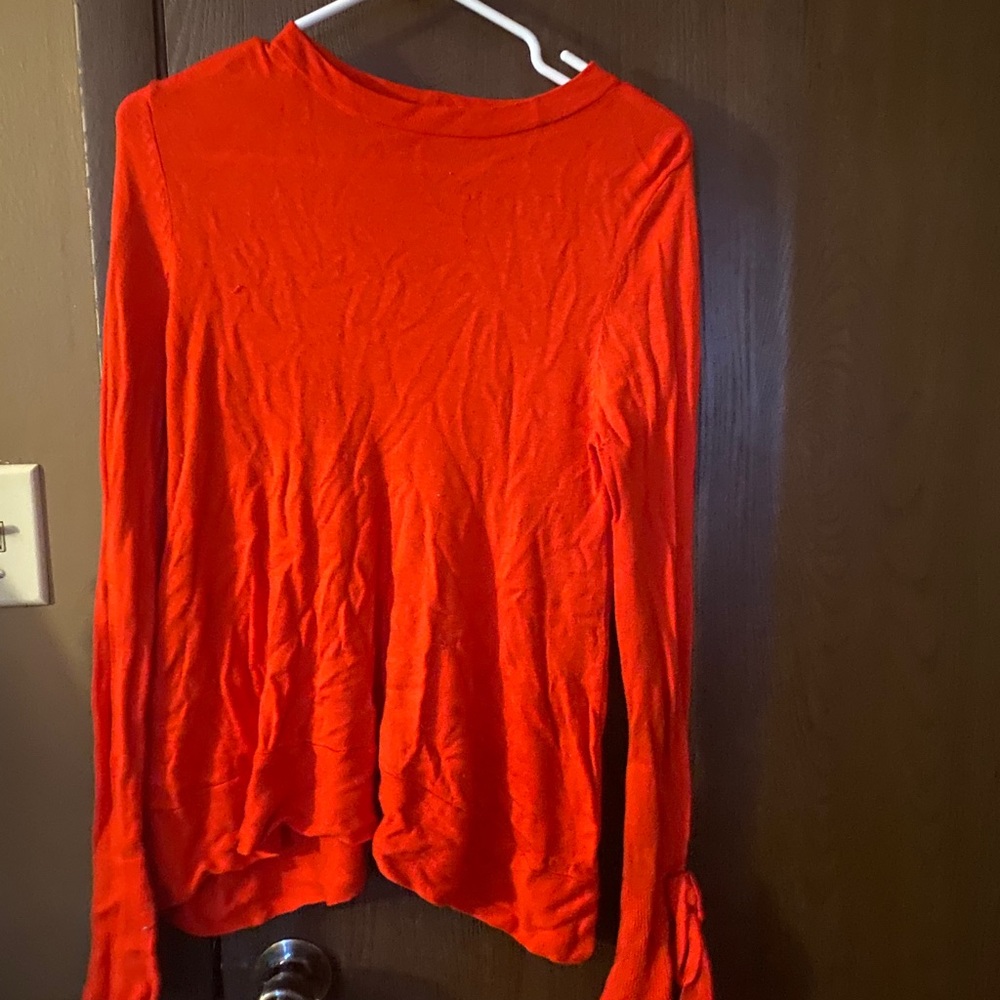 Gorgeous red sweater!